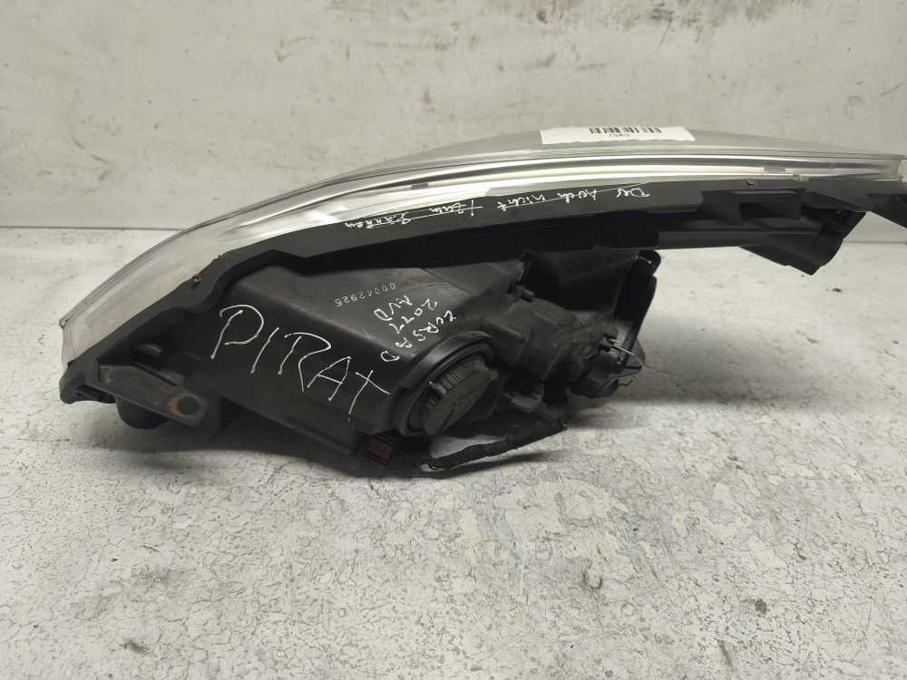 PHARE DROIT OPEL CORSA D 2011 - 2015 - Vue 2